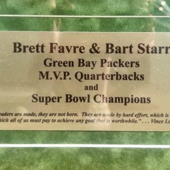 Brett Farvre and Bart Star 🌟 Autographed & Framed memorabilia photo with COA - Picture 2 of 2